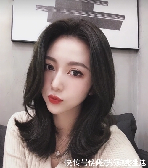 短发|身高不足160的女生,还在留长发?4款短发了解一下,时髦减龄