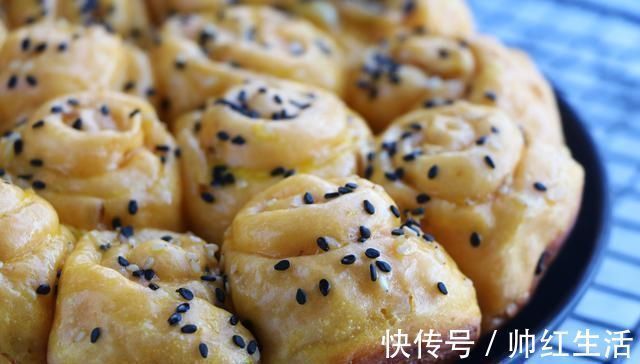 西红柿鸡蛋别炒着吃了，新吃法隔三差五就做，比馒头油条受欢迎