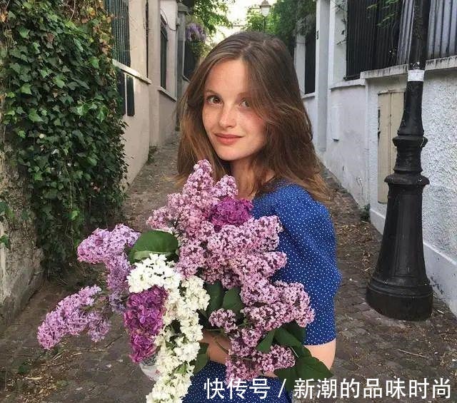 法国 适合夏日get的法式发型,时髦又好打理!适合夏日get的法式发型,时髦又好打理!