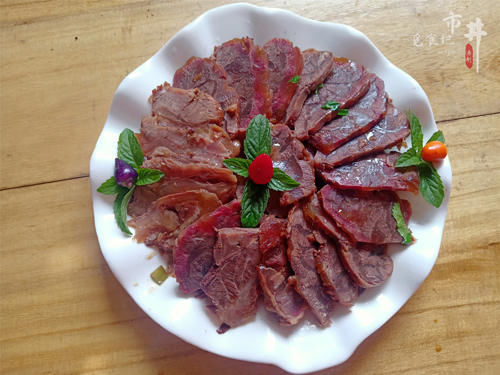 卤牛肉时,这3种香料,宁可不用也不能多放,否则牛肉不香,越卤越苦