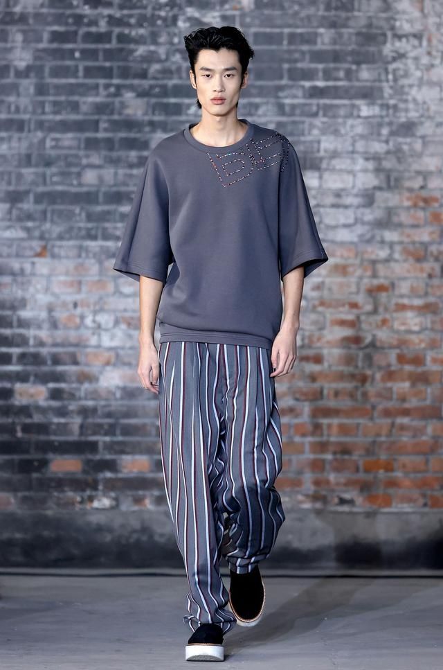 王玉涛|“Beautyberry·王玉涛时装发布会”在京举行