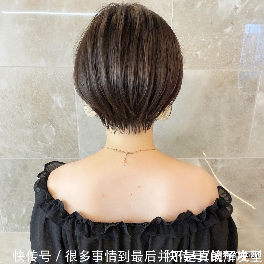 时尚 羊毛卷已过时,22款当下流行发型送给大家,直接剪就对了