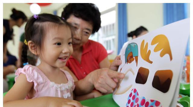 外婆|有这三点特性的家庭,容易养出不自信的孩子,请对照自查