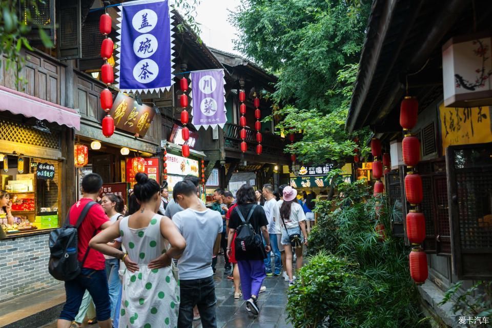 四天三晚，成都那些让人念念不忘的美食和美景