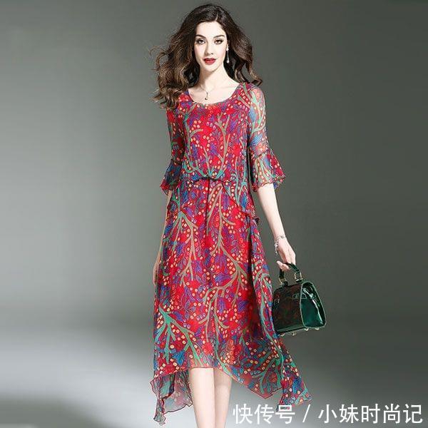 真丝|高贵又优雅的真丝连衣裙，搭配双高跟鞋，凉爽又不失名媛范