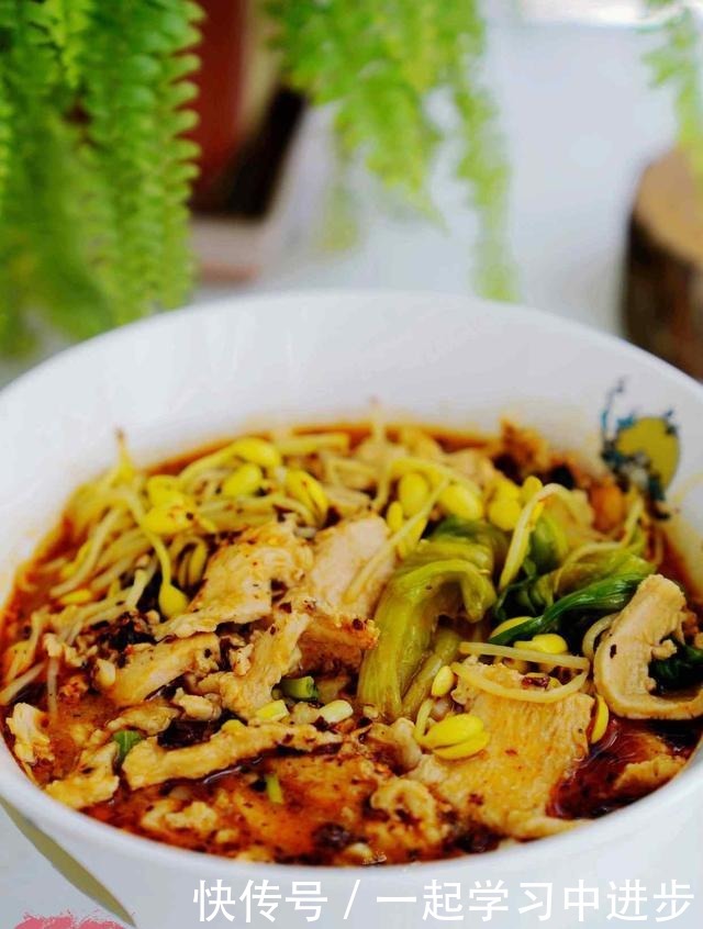 鸡胸肉的这个做法超好吃,又滑又嫩麻又辣,鲜香开胃真下饭!