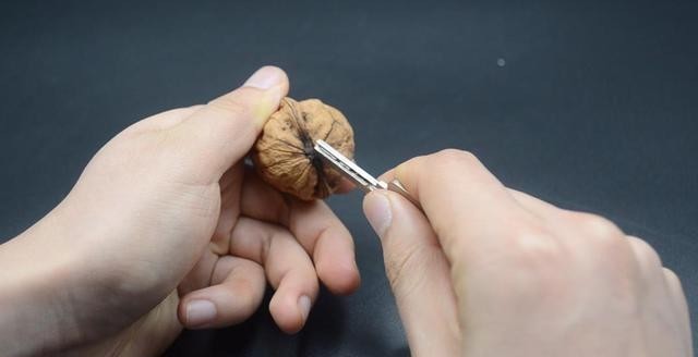  实用|出门时身上带一把旧钥匙，用途真厉害，解决了好多人的烦恼，实用