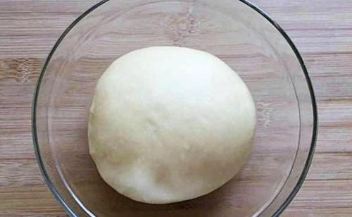 做这种饼不加一滴水，不含添加剂，松软香甜，大人孩子都爱吃！