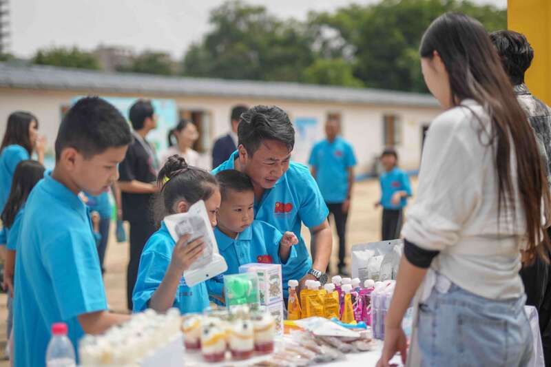 中建二局|全国关爱留守儿童百场宣讲进工地活动在昆明举行