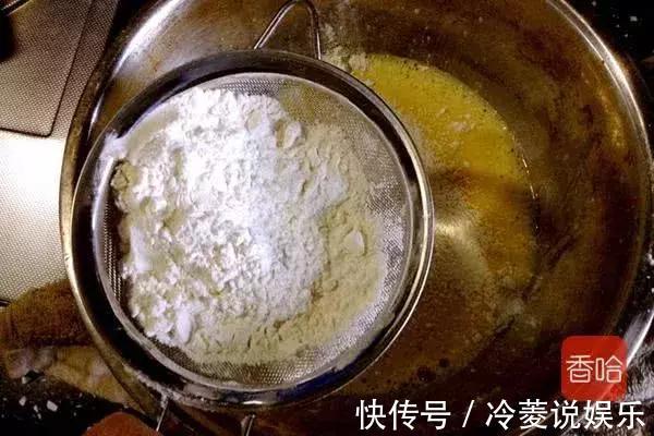 3个鸡蛋,一袋牛奶,蒸一蒸,做香喷喷蛋糕,家里有孩子不要错过