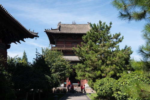 山西大同这座寺庙，历史超过千年，仍保留辽金古建筑