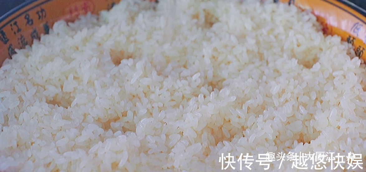 江一舟|教你做糯米凉切糕,3分钟学会,软软糯糯像粽子,吃一次就忘不了