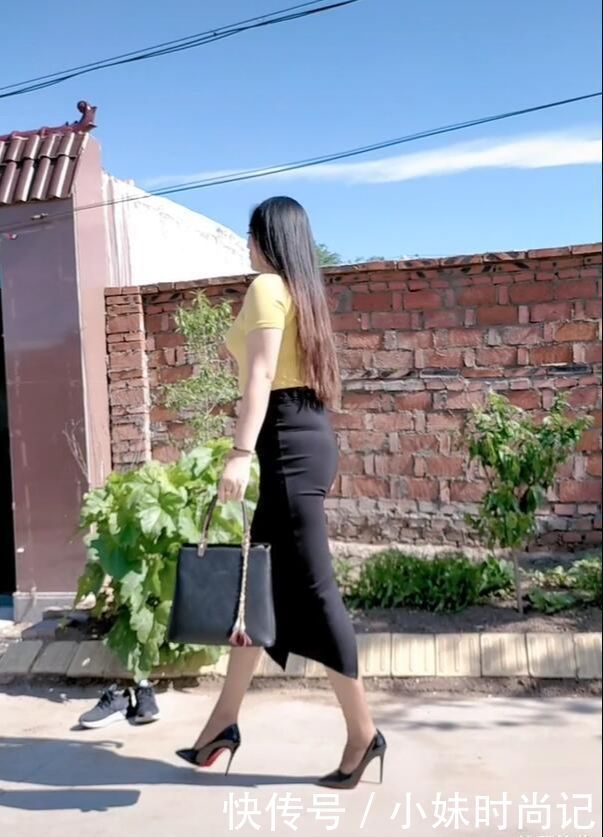 紧绷|细节决定成败,微胖妹子穿搭紧凑,这种紧绷感看着太勒