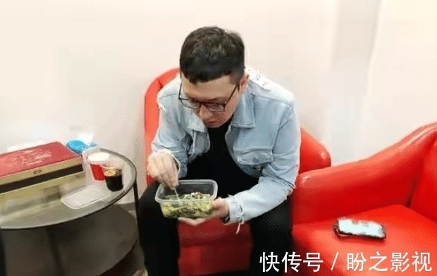 华少|当初被评为好舌头的华少,为什么到了现在这样的境地?