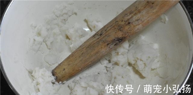 早餐新做法,20分钟就上桌,松软香甜,比馒头花卷好吃一百倍!