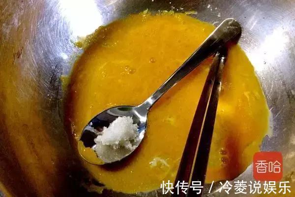 3个鸡蛋,一袋牛奶,蒸一蒸,做香喷喷蛋糕,家里有孩子不要错过