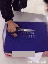 |搞笑GIF:女生宿舍都是这样子吗 跟我想像中的不一样啊