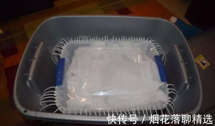 糖果包|来啊相互伤害啊，礼物包装成这样，一看就不是啥正经礼物