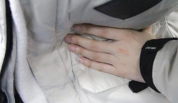 伤肝的行为,1个比1个厉害,熬夜与他比,也只是