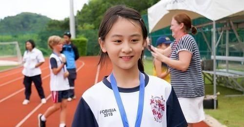 7年过去，“放养”的黄多多和“严管”的森碟，2人行为方式不一样