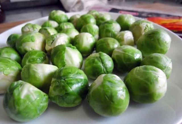 胃黏膜|胃不舒服的人,记住2吃2喝,杀菌养胃,修复黏膜,胃一天天更好