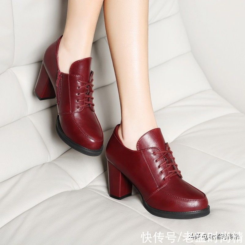 水钻|三四十岁的女人鞋子别穿太俗气，瞧5月上新的高跟鞋，高雅又减龄