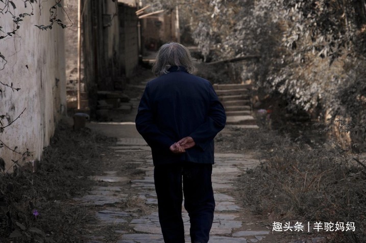 小皇帝|长大后不孝顺的孩子,通常喜欢说2句“口头禅”,家长别不当回事