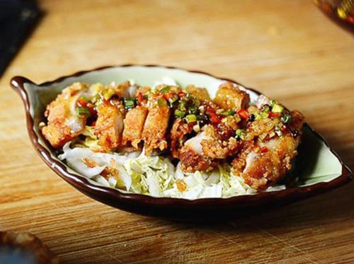 上瘾的椒麻炸鸡,怎么吃也吃不够!学会了自己做,吃起来更方便~