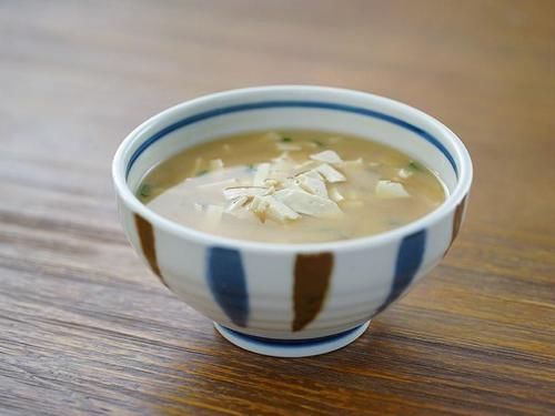 两口子的日常晚餐,三菜一汤,都是简单家常菜,实惠又好吃!