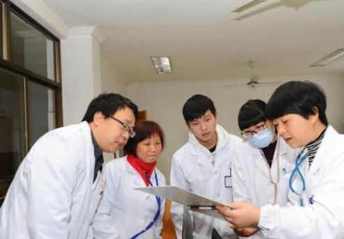 梗到|58岁女子,从脑梗到血脂正常只用半年,专家:常吃一酸,你也可以