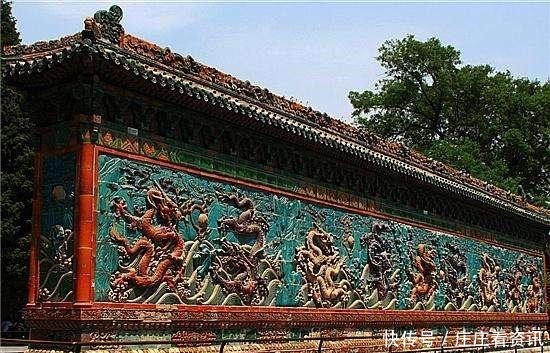 中国|在线等,急中国龙和西方龙打架谁会赢