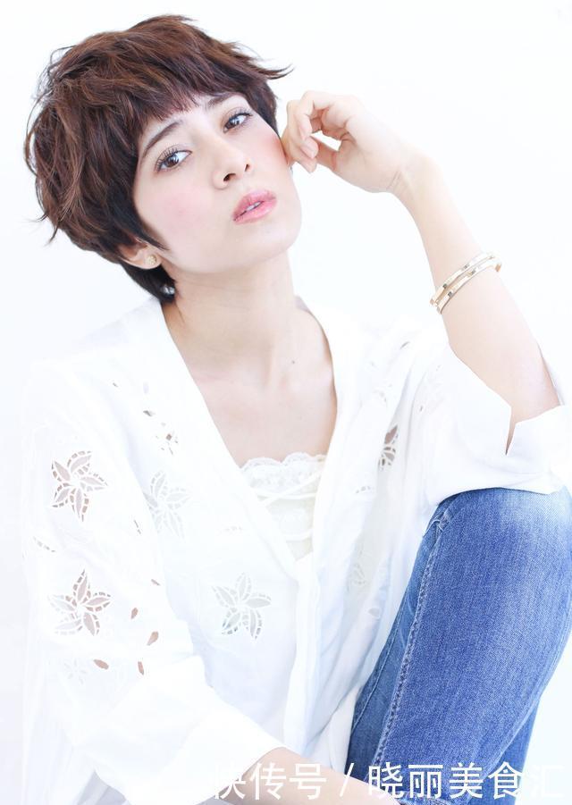 发型|40岁的国字脸女性适合什么样的发型?短发减龄显瘦,中发有女人味