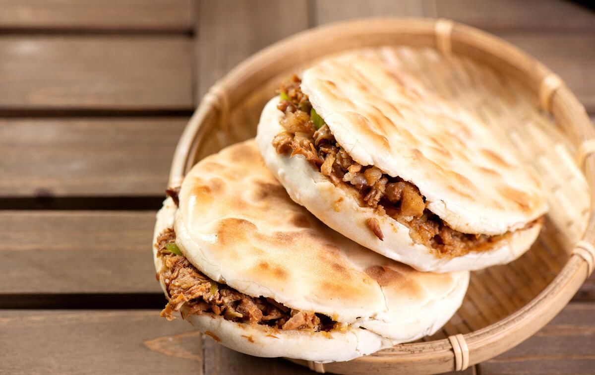 地道肉夹馍，软烂醇香超美味，学会自己在家做，想夹多少肉都可以