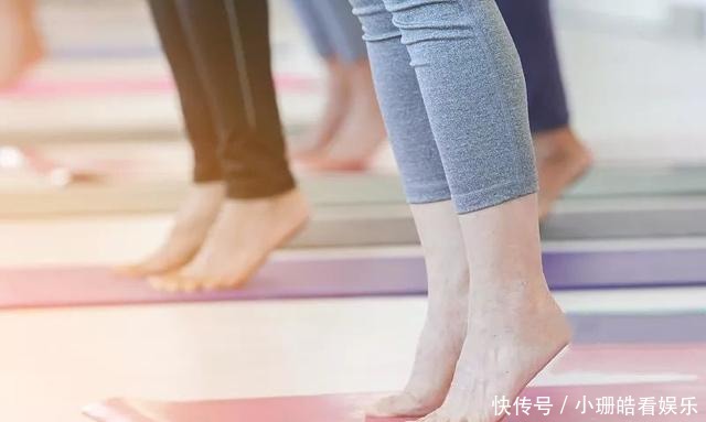 踮脚|大妈坚持晚上“踮脚”,一年时间过去,身体有什么变化,快来看看