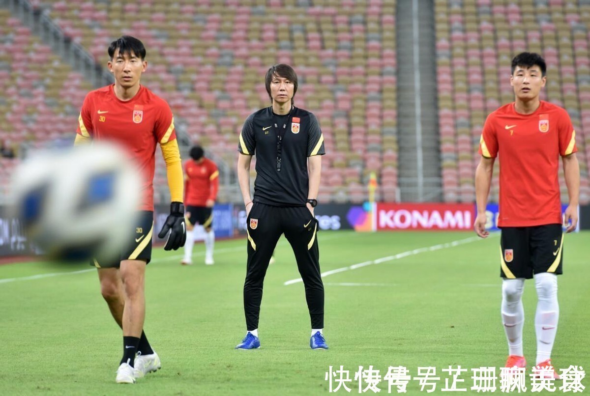 李磊|曝国足大换血:1进2出,1米83飞翼或驰援,王燊超有变,王刚失宠