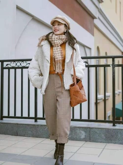 爆火的焦糖色系，显白又温暖，看起来还很酷！