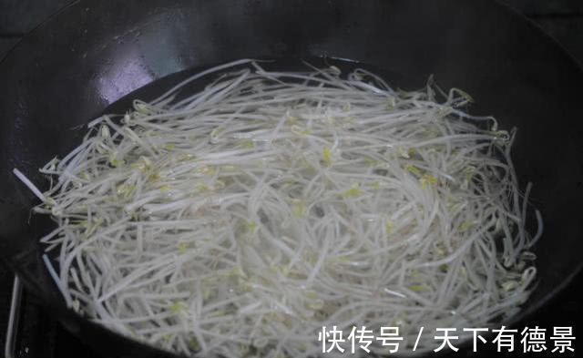 不煎、不炒、不煮,鱼这样做最滋补,肉质细嫩,5分钟就出锅