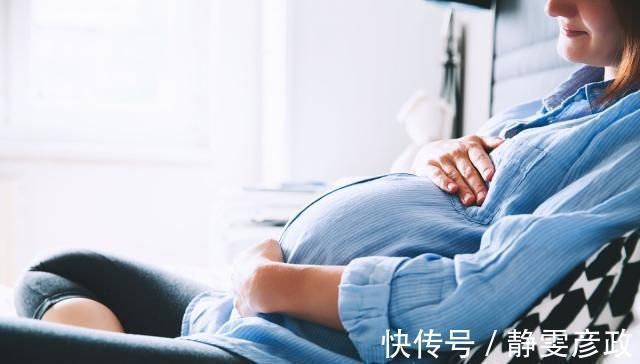 分娩|产妇同时生下2个宝宝,家人都很高兴,医生却说这不是双胞胎