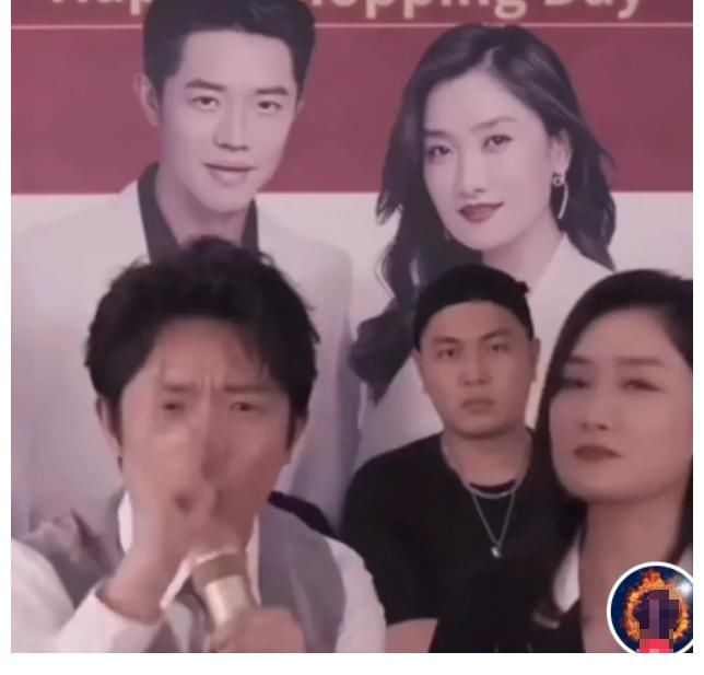 抓住精髓！凤凰传奇的表演“直播”堪称教科书