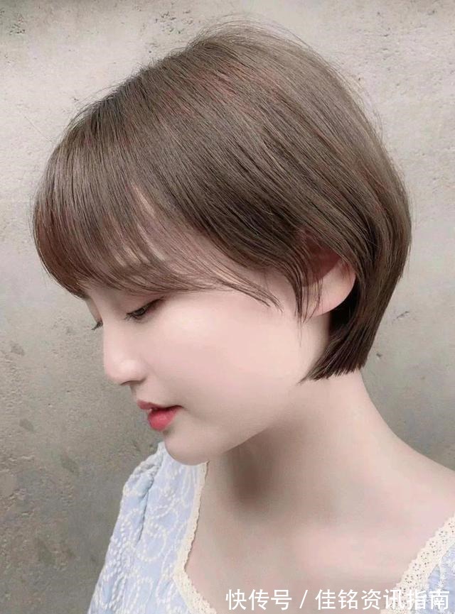 染发 羊毛卷已过时,22款当下流行发型送给大家,直接剪就对了!