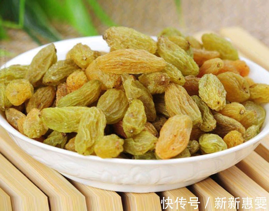 女人|女性40岁后,经常用5物泡水喝,帮助补充气血,脸色也变红润了