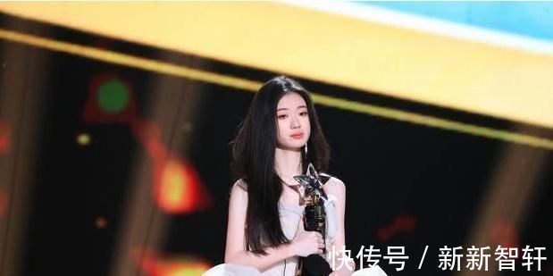 中国好声音单依纯家庭背景曝光 单依纯是富二代吗家里有钱吗