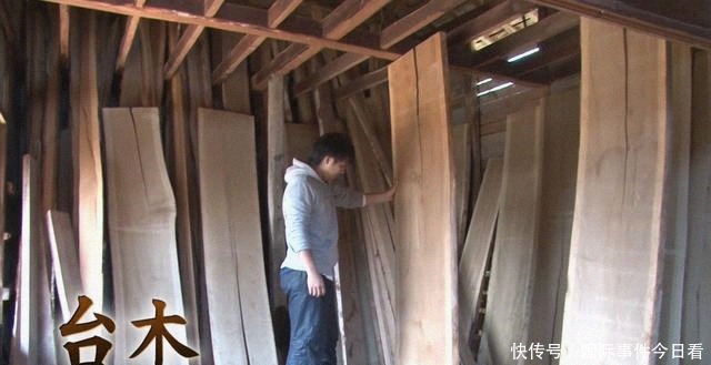 25岁成为“日本刀柄制作第一人”,日本小哥:我只是传承父亲的一身手艺罢了