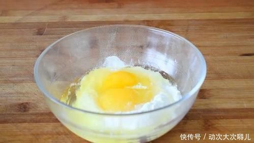 茄子最近火了,不炒不凉拌,简单一做比吃肉香,上桌就抢光