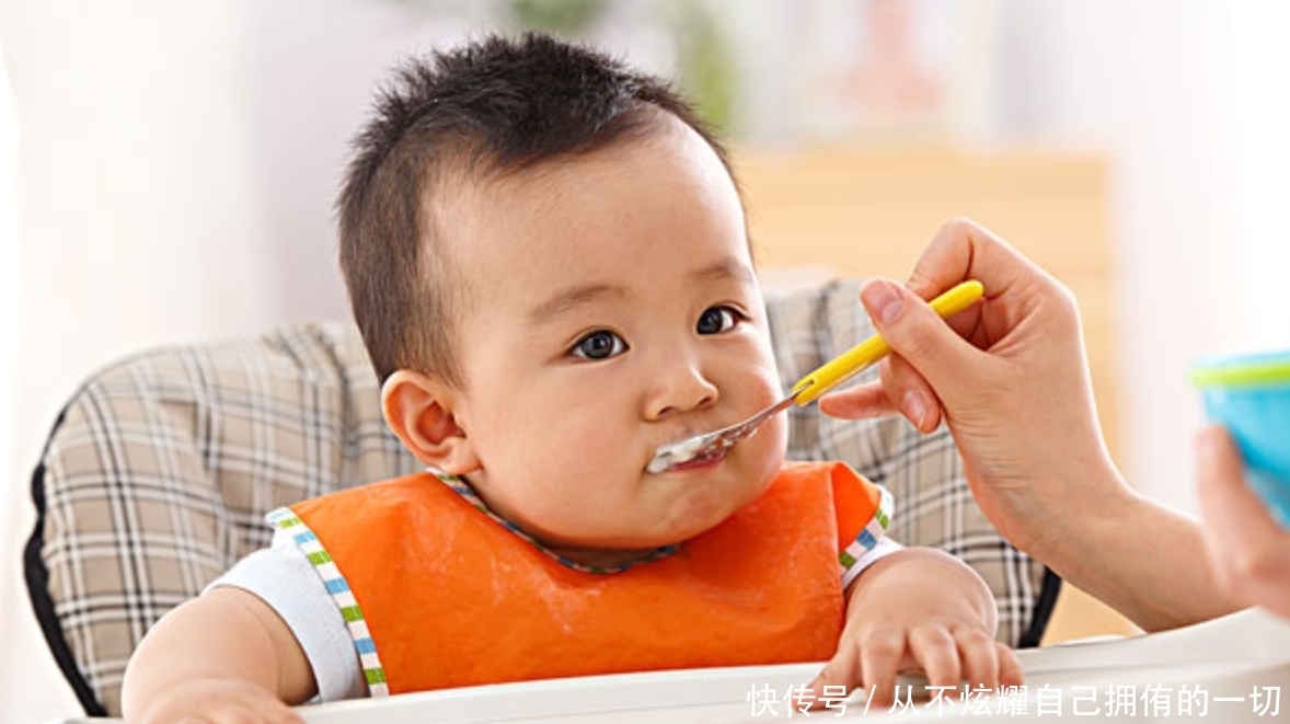 变化|同样月龄别人家娃噌噌长,自家宝宝却没变化?科学按需喂养是关键
