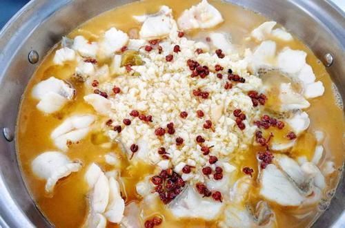 天越热越馋这鱼,每次做一大盆,鲜嫩爽滑,胃口大开吃精光