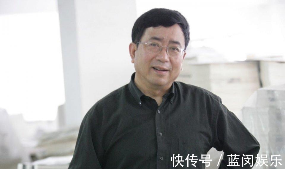 贾平凹@余秋雨的真实水平如何?易中天的评价不留情面,金庸的评价很幽默