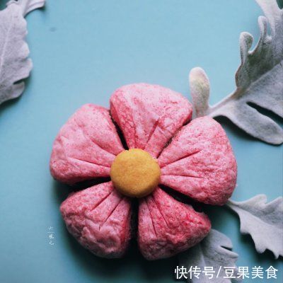  简单懒人菜一朵小红花酥，打败周一综合征