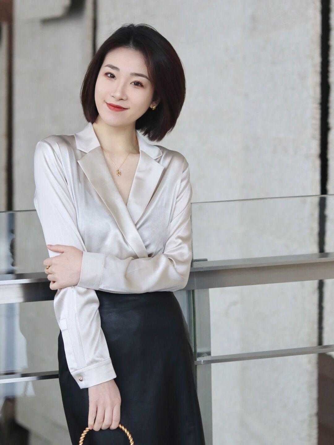 单品 适合早春的职场穿搭,这几种颜色稳重大气不挑人,咋穿都不出错