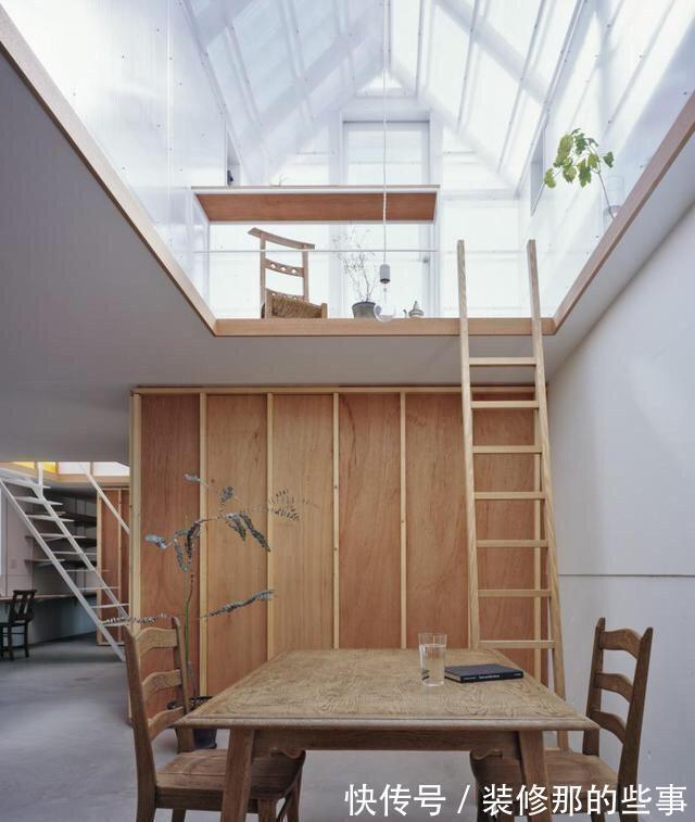 房屋|这个不到80平的小宅,只因为一个巧妙的构思,就变成了下沉式别墅